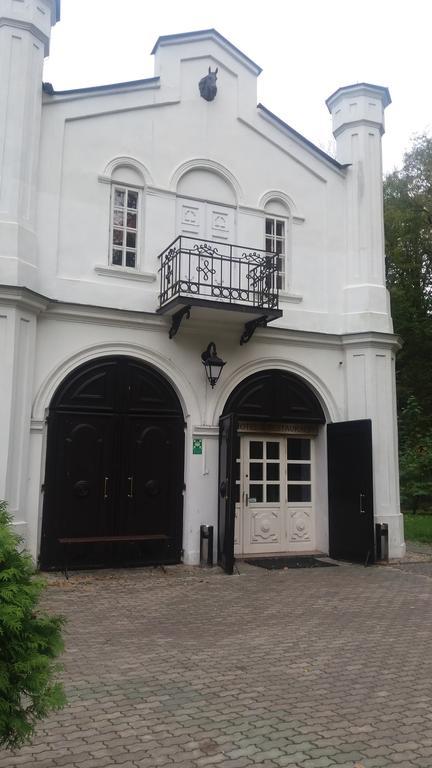 Bed and Breakfast Roskosz Zespol Dworsko Parkowy Biała Podlaska Exterior foto
