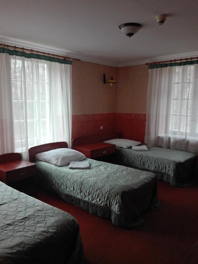 Bed and Breakfast Roskosz Zespol Dworsko Parkowy Biała Podlaska Exterior foto